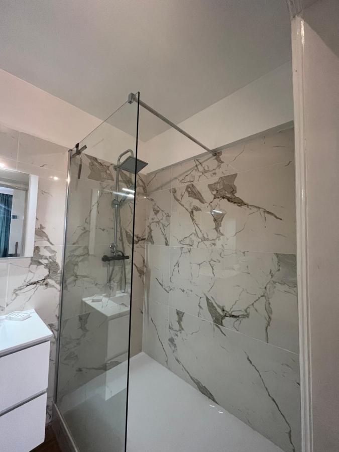 Amajed Apartment นามูร์ ภายนอก รูปภาพ